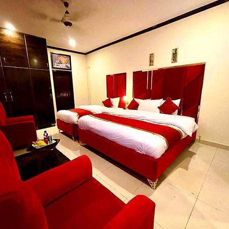 Go Room Hotel Lahore Exterior photo