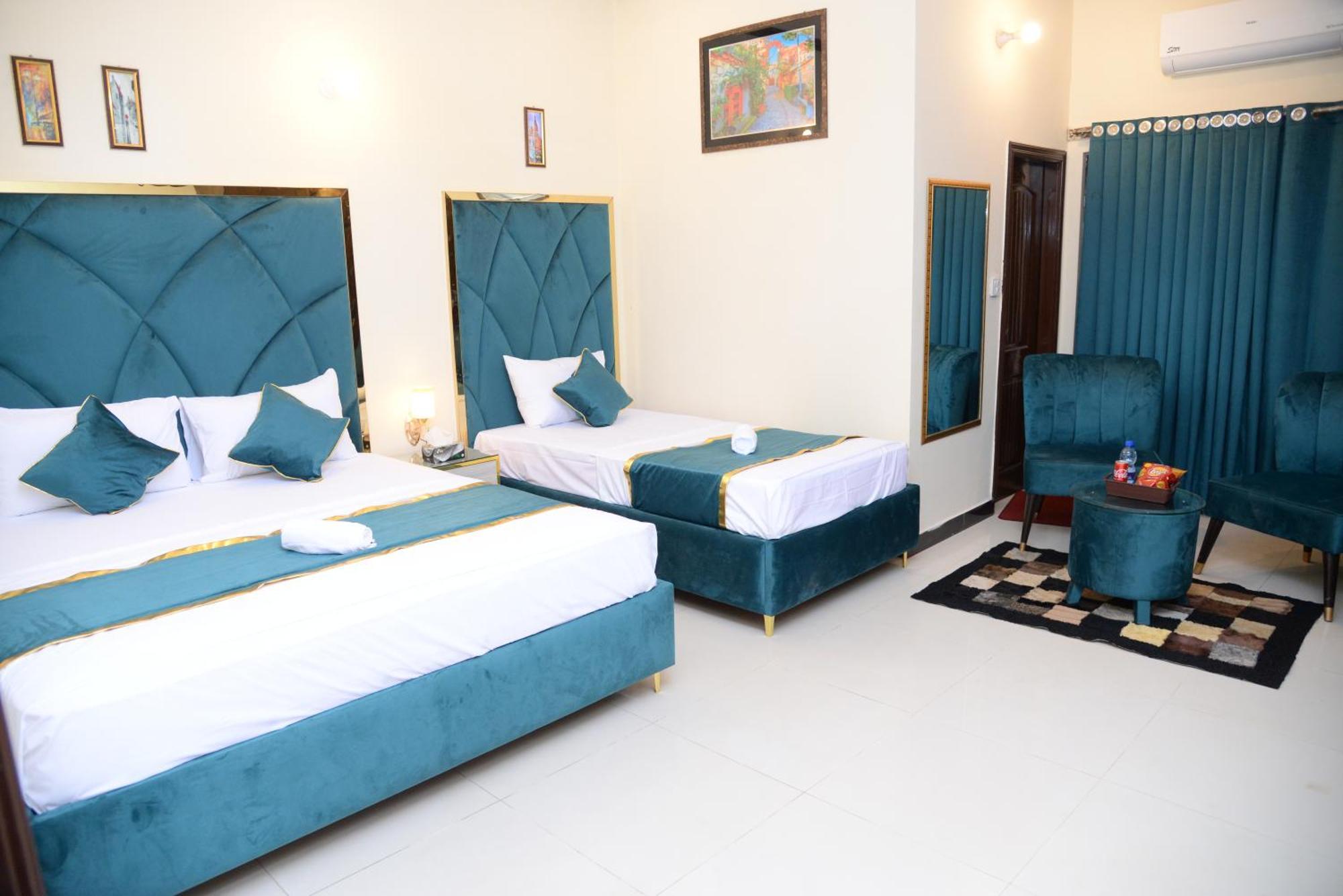 Go Room Hotel Lahore Exterior photo